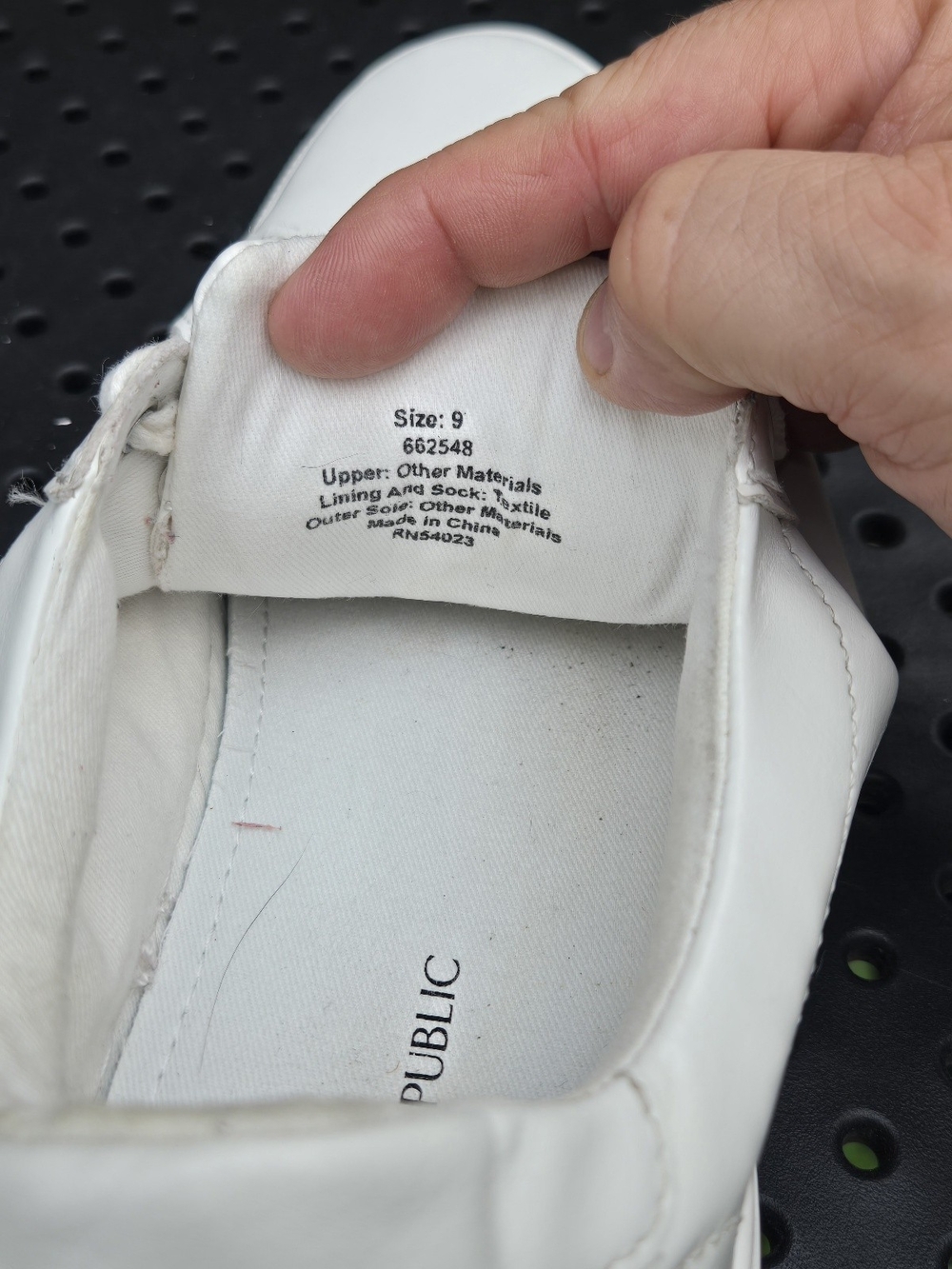 Banana Republic White Vegan Leather Low-Top Court Sneakers Men's 9 - Picture 7 of 8